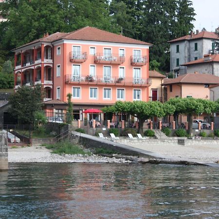 Albergo Riva Reno Di Leggiuno ภายนอก รูปภาพ